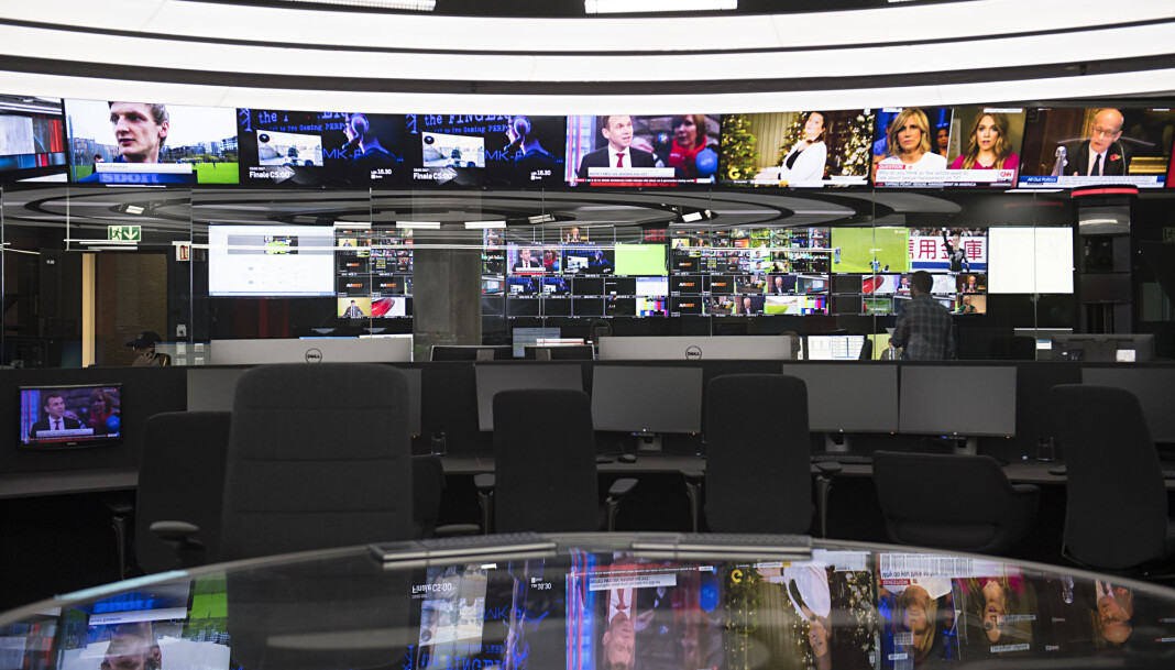 Nesten 500.000 nordmenn kan miste TV 2 s kanaler, om TV 2 ikke blir enige med Get. Her fra studio i Media City i Bergen. Nesten 500.000 nordmenn kan miste TV 2 s kanaler, om TV 2 ikke blir enige med Get. Her fra studio i Media City i Bergen.
