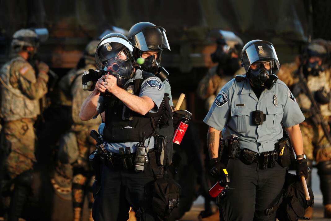 Flere journalister skal ha opplevd at politiet i Minneapolis skjøt direkte mot dem. Flere journalister skal ha opplevd at politiet i Minneapolis skjøt direkte mot dem.
