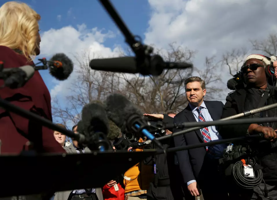 CNN-korrespondent Jim Acosta ble en periode nektet adgang til Det hvite hus.
