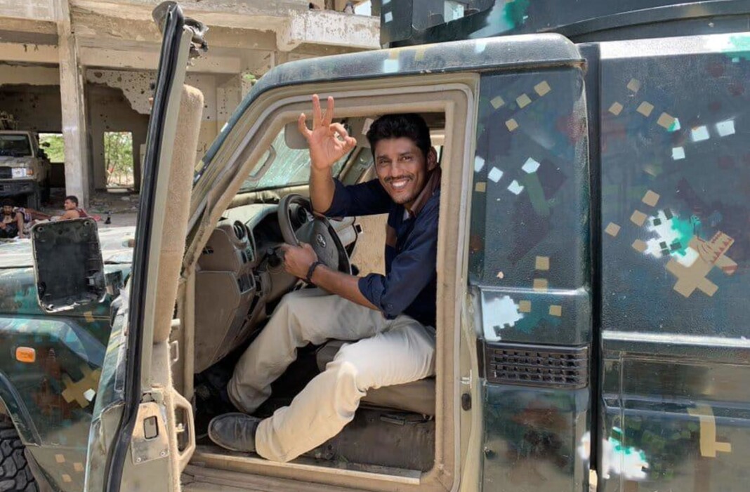 Journalisten Nabil al-Quaety ble drept av væpnede menn i nærheten av sitt hjem i Aden. Han etterlater seg tre barn og en gravid kone. Journalisten Nabil al-Quaety ble drept av væpnede menn i nærheten av sitt hjem i Aden. Han etterlater seg tre barn og en gravid kone.
