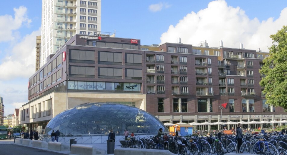 Svensk lederskribent blir omplassert etter tvitring