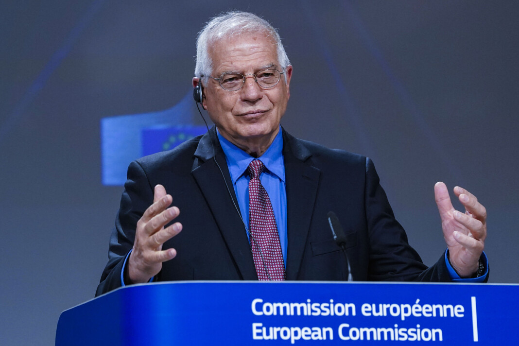 Utenrikssjef Josep Borrell presenterte onsdag EUs skjerpede innsats for å bekjempe desinformasjon om koronaviruset. Utenrikssjef Josep Borrell presenterte onsdag EUs skjerpede innsats for å bekjempe desinformasjon om koronaviruset.