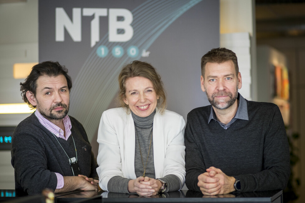 Ledelsen for visuell kommunikasjon i NTB. 
F.v.: Fotosjef Jon Eeg, redaktør og leder Christina Dorthellinger Nygaard og bildebyråsjef Joakim Per-E. Nilsson.