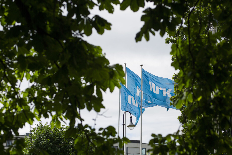 NRK kastar stein i glashus om podkast