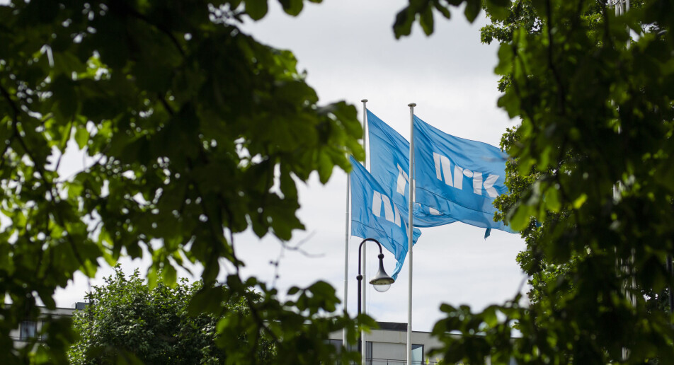 NRK kastar stein i glashus om podkast