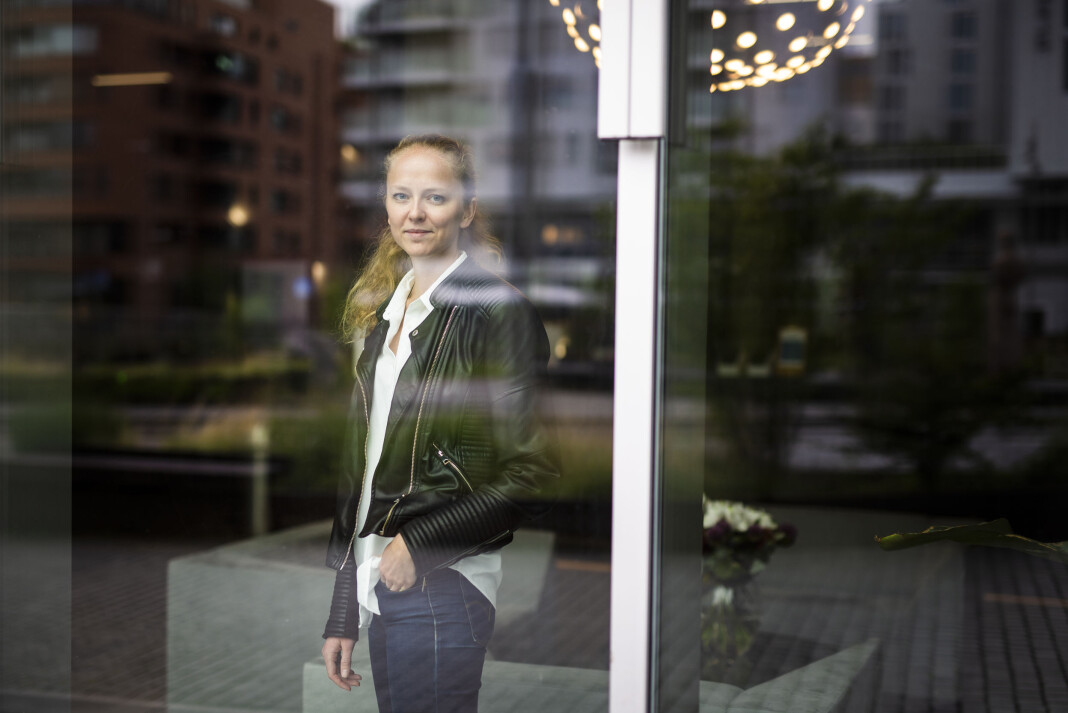 Margrethe Håland Solheim var 20 år og sommervikar i Ringerikes Blad da terroren kom tett på lokalavisas dekningsområde. – Jeg er ikke redd for å tilnærme meg folk i krise nå, sier TV 2-journalisten om erfaringene hun tok med seg. Margrethe Håland Solheim var 20 år og sommervikar i Ringerikes Blad da terroren kom tett på lokalavisas dekningsområde. – Jeg er ikke redd for å tilnærme meg folk i krise nå, sier TV 2-journalisten om erfaringene hun tok med seg.