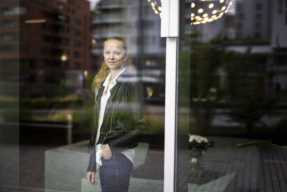 Margrethe Håland Solheim var 20 år og sommervikar i Ringerikes Blad da terroren kom tett på lokalavisas dekningsområde. – Jeg er ikke redd for å tilnærme meg folk i krise nå, sier TV 2-journalisten om erfaringene hun tok med seg. Margrethe Håland Solheim var 20 år og sommervikar i Ringerikes Blad da terroren kom tett på lokalavisas dekningsområde. – Jeg er ikke redd for å tilnærme meg folk i krise nå, sier TV 2-journalisten om erfaringene hun tok med seg.