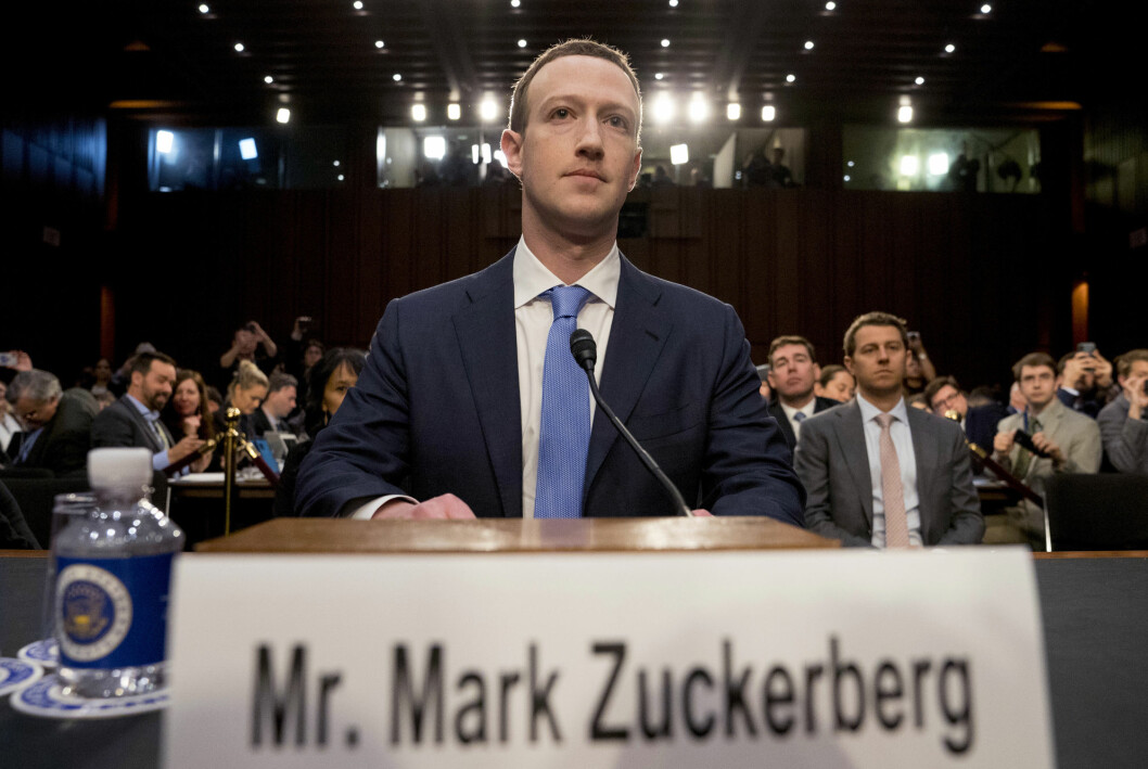 Riksadvokaten i Washington mener Mark Zuckerberg var personlig involvert i å legge til rette for det som utviklet seg til en personvernskandale rundt selskapet Cambridge Analytica.