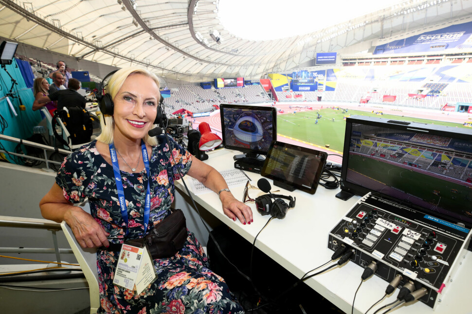 NRK-journalist og kommentator Karen-Marie Ellefsen i NRK under VM i friidrett 2019 i Doha i Qatar i Khalifa International Stadium.