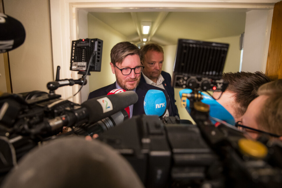 – Ønsker å få en slutt på praksisen der politikere på høyresiden uten nærmere begrunnelse kan omtales med det meget belastende begrepet «brunskvetting», skriver Frp-politiker Christian Tybring-Gjedde i sin PFU-klage. – Ønsker å få en slutt på praksisen der politikere på høyresiden uten nærmere begrunnelse kan omtales med det meget belastende begrepet «brunskvetting», skriver Frp-politiker Christian Tybring-Gjedde i sin PFU-klage.