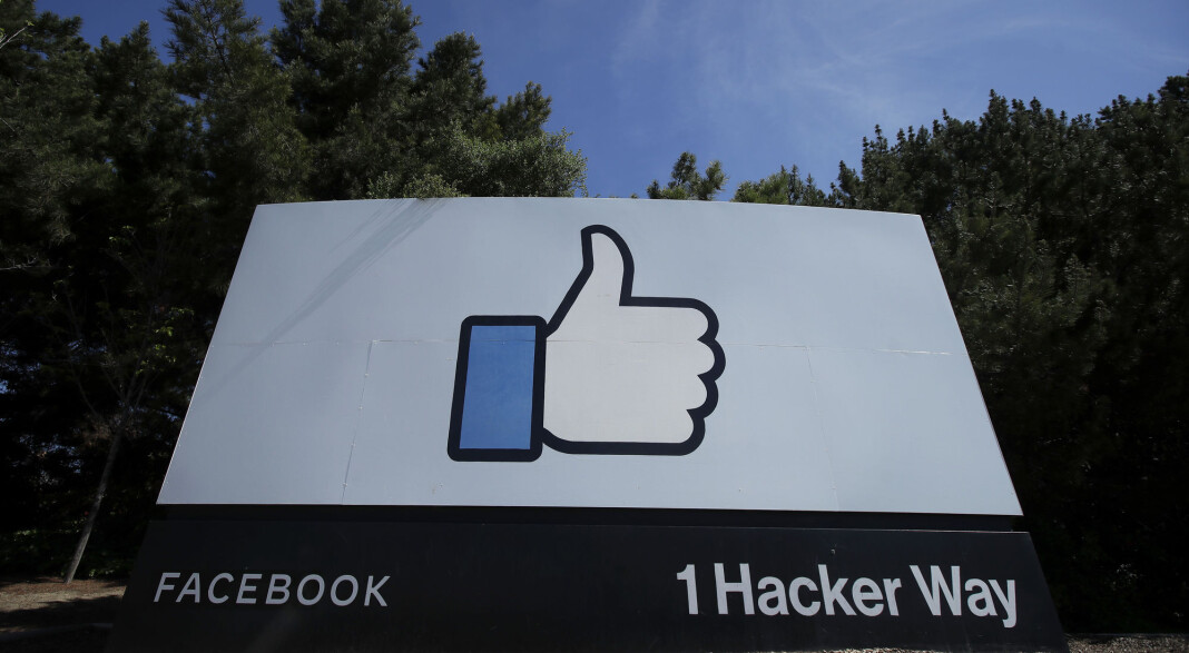 Facebook sier tirsdag at de har slettet et lite nettverk av kontoer med bånd til Russland, som de mener forsøkte å påvirke USAs presidentvalg i november. Facebook sier tirsdag at de har slettet et lite nettverk av kontoer med bånd til Russland, som de mener forsøkte å påvirke USAs presidentvalg i november.