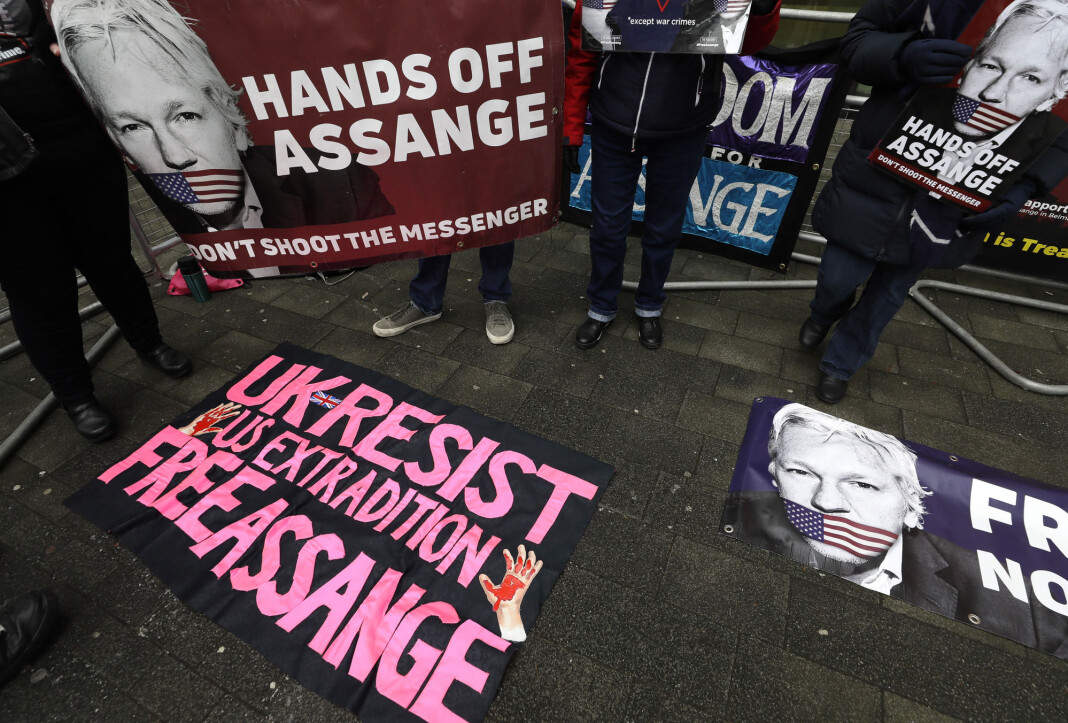 Wikileaks-grunnlegger Julian Assange har mange støttespillere og journalist- og menneskerettighetsorganisasjoner ener saken mot ham er et angrep mot ytrings- og pressefriheten. Wikileaks-grunnlegger Julian Assange har mange støttespillere og journalist- og menneskerettighetsorganisasjoner ener saken mot ham er et angrep mot ytrings- og pressefriheten.