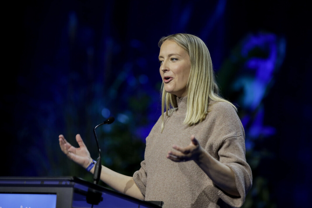 Unge Høyre-leder Sandra Bruflot på talerstolen under Høyres landsmøte på Gardermoen fredag. Unge Høyre-leder Sandra Bruflot på talerstolen under Høyres landsmøte på Gardermoen fredag.