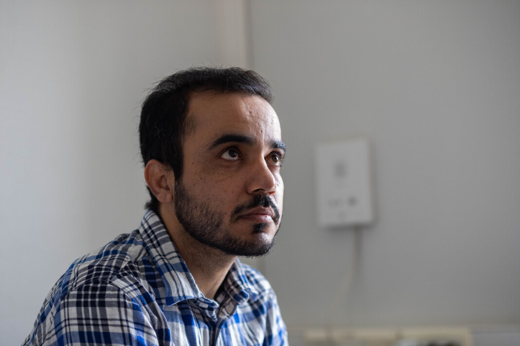 – Jeg er en harmløs person, jeg har ingen pistol, tanks eller helikopter. Jeg har bare pennen min, som de er redde for, sier Kiyya Baloch til Journalisten. – Jeg er en harmløs person, jeg har ingen pistol, tanks eller helikopter. Jeg har bare pennen min, som de er redde for, sier Kiyya Baloch til Journalisten.