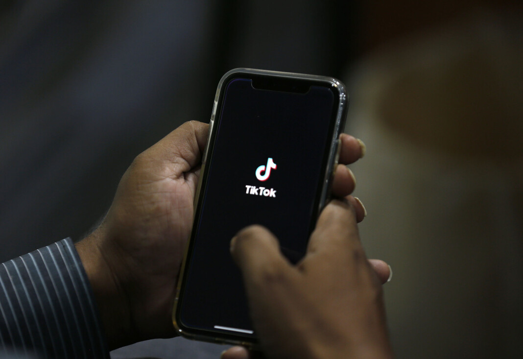 President Donald Trump kaller Tiktok en nasjonal sikkerhetstrussel og beskylder virksomhetens morselskap for å ha forbindelser til kinesiske myndigheter. President Donald Trump kaller Tiktok en nasjonal sikkerhetstrussel og beskylder virksomhetens morselskap for å ha forbindelser til kinesiske myndigheter.