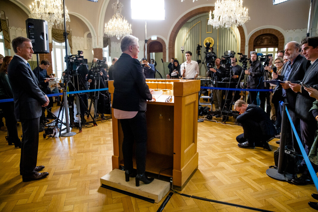 Berit Reiss-Andersen, leder av Nobelkomiteen, og sekretær Olav Njølstad kunngjør at Nobels fredspris for 2019 går til Etiopias statsminister Abiy Ahmed Ali. Neste uke offentliggjøres den neste mottageren. Berit Reiss-Andersen, leder av Nobelkomiteen, og sekretær Olav Njølstad kunngjør at Nobels fredspris for 2019 går til Etiopias statsminister Abiy Ahmed Ali. Neste uke offentliggjøres den neste mottageren.