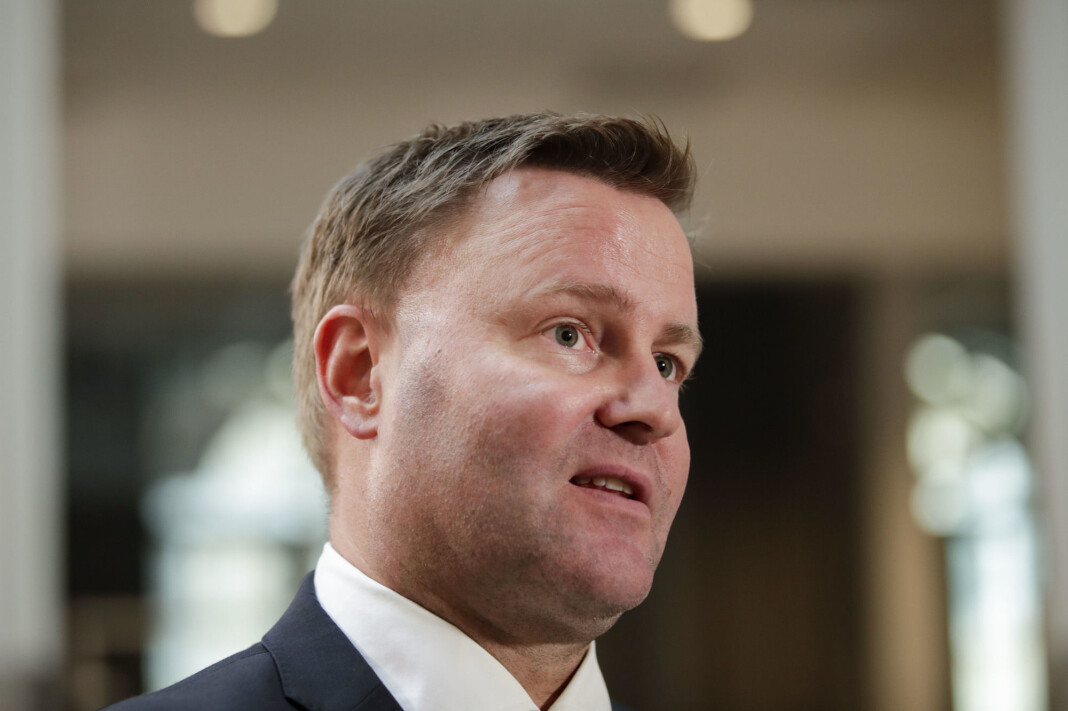 Norske journalister mener assisterende helsedirektør Espen Rostrup Nakstad er blant dem som har kommunisert klarest under koronakrisen. Norske journalister mener assisterende helsedirektør Espen Rostrup Nakstad er blant dem som har kommunisert klarest under koronakrisen.