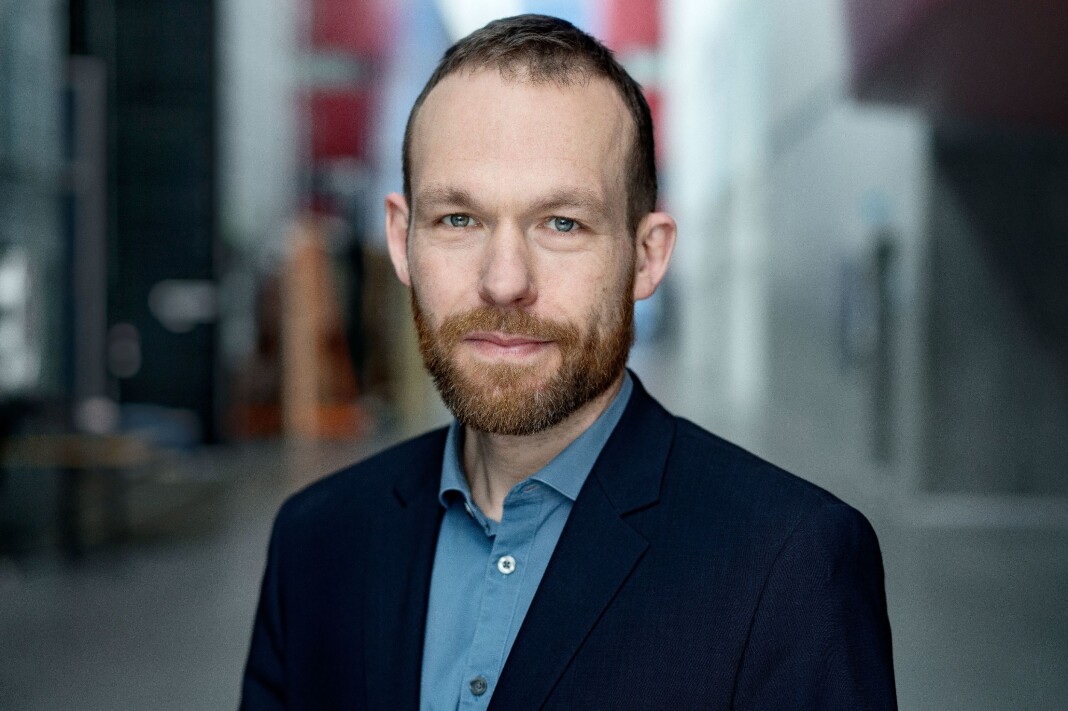 Nyhetssjef Thomas Falbe i Danmarks Radio vil tilby kvalitet over kvantitet på nett. Nyhetssjef Thomas Falbe i Danmarks Radio vil tilby kvalitet over kvantitet på nett.