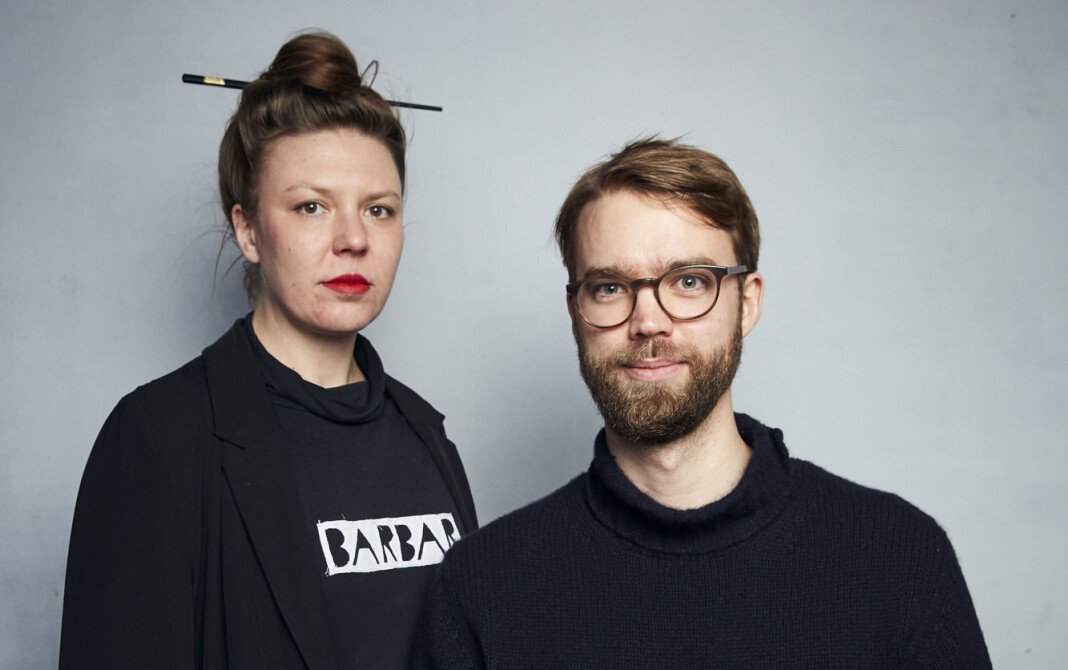 – Det er en stor ære for oss å vinne denne prestisjefulle prisen, sier regissør Benjamin Ree. Her sammen med Barbora Kysilkova. – Det er en stor ære for oss å vinne denne prestisjefulle prisen, sier regissør Benjamin Ree. Her sammen med Barbora Kysilkova.
