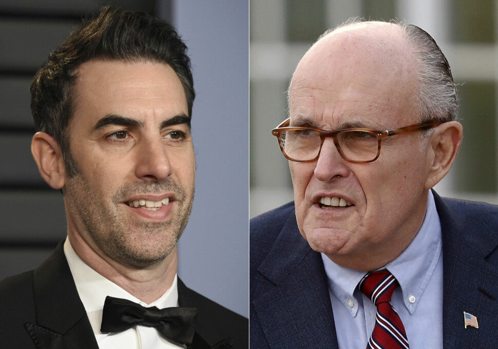 Sacha Baron Cohen lurte tidligere ordfører Rudy Giuliani inn på et hotellrom der han ble filmet sammen med en ung kvinne.