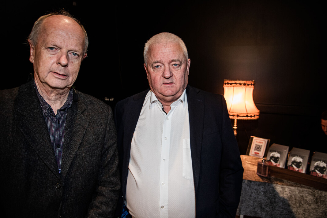 NRK-journalist og forfatter Morten Jentoft (t.v.) og Frode Berg under lanseringen av Jentofts bok « I grenseland. Historien om Frode Berg» i Kirkenes. NRK-journalist og forfatter Morten Jentoft (t.v.) og Frode Berg under lanseringen av Jentofts bok « I grenseland. Historien om Frode Berg» i Kirkenes.