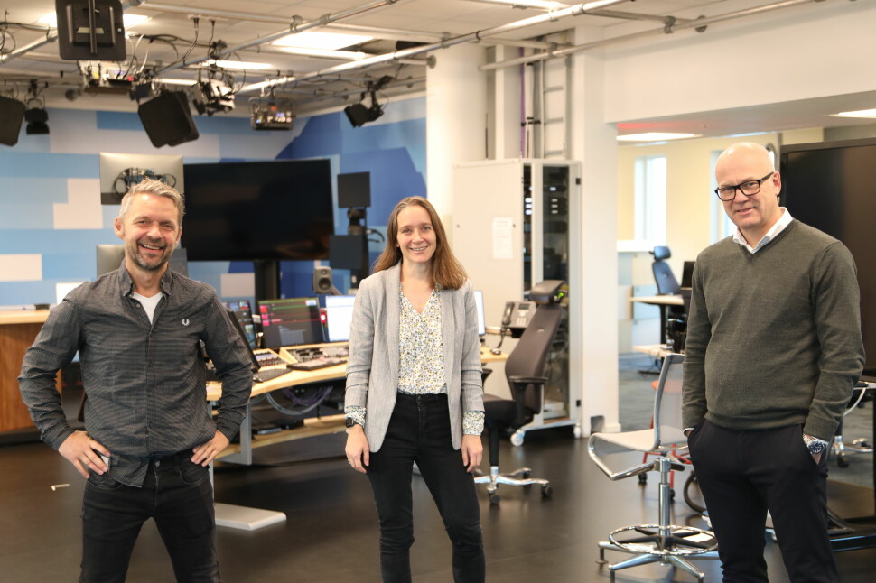 Marius Lillelien, distriktdirektør i NRK (t.v.), Heidrun Reisæter, teknologidirektør i NRK, og kringkastingssjef Thor Gjermund Eriksen i Bodø.
