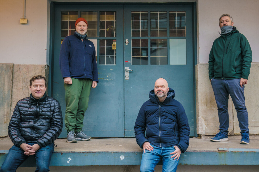 Tor-Kristian Karlsen, Frode Lia, Thomas Aune og Aleksander Schau starter ny nett-TV-kanal for fotballinteresserte. Tor-Kristian Karlsen, Frode Lia, Thomas Aune og Aleksander Schau starter ny nett-TV-kanal for fotballinteresserte.