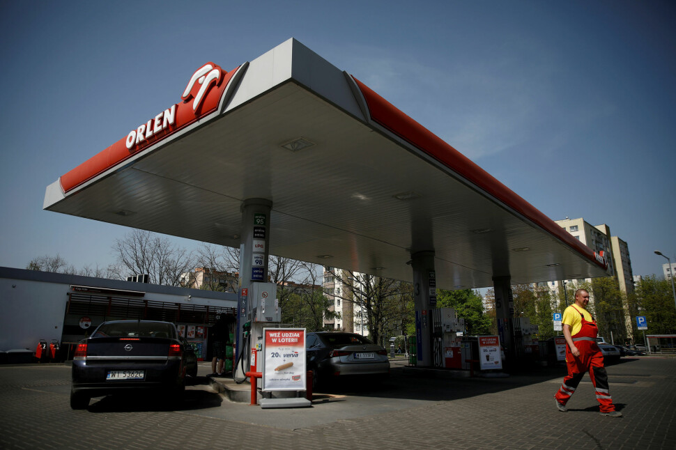 Det statseide oljeselskap PKN Orlen har kjøpt et polsk mediekonsern.