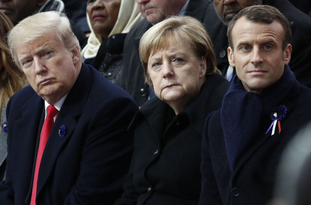 Angela Merkel synes ikke det må være opptil sjefene i store nettselskaper å regulere hvem som har rett til å ytre seg. Angela Merkel synes ikke det må være opptil sjefene i store nettselskaper å regulere hvem som har rett til å ytre seg.