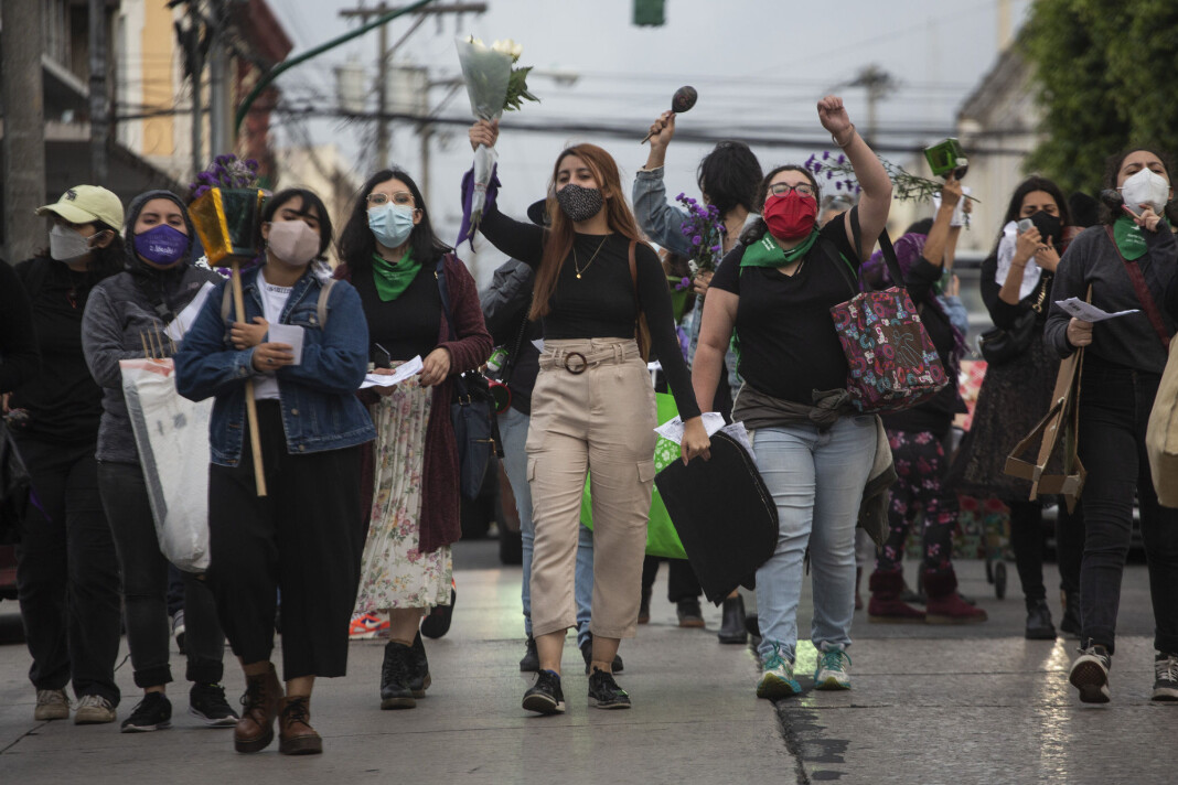 Den humanitære situasjonen i Guatemala er en av verdens mest underrapporterte, ifølge Care. Her fra en kvinnemarsj i Guatemala by like før jul. Kvinnene protesterte mot myndighetenes håndtering av en rekke drap på kvinner og forsvinninger den siste tiden. Den humanitære situasjonen i Guatemala er en av verdens mest underrapporterte, ifølge Care. Her fra en kvinnemarsj i Guatemala by like før jul. Kvinnene protesterte mot myndighetenes håndtering av en rekke drap på kvinner og forsvinninger den siste tiden.