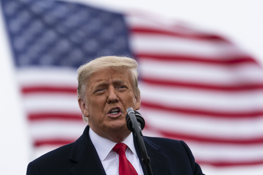 Google har stengt president Donald Trumps konto på YouTube, det største videodelingsnettstedet i verden. Google har stengt president Donald Trumps konto på YouTube, det største videodelingsnettstedet i verden.