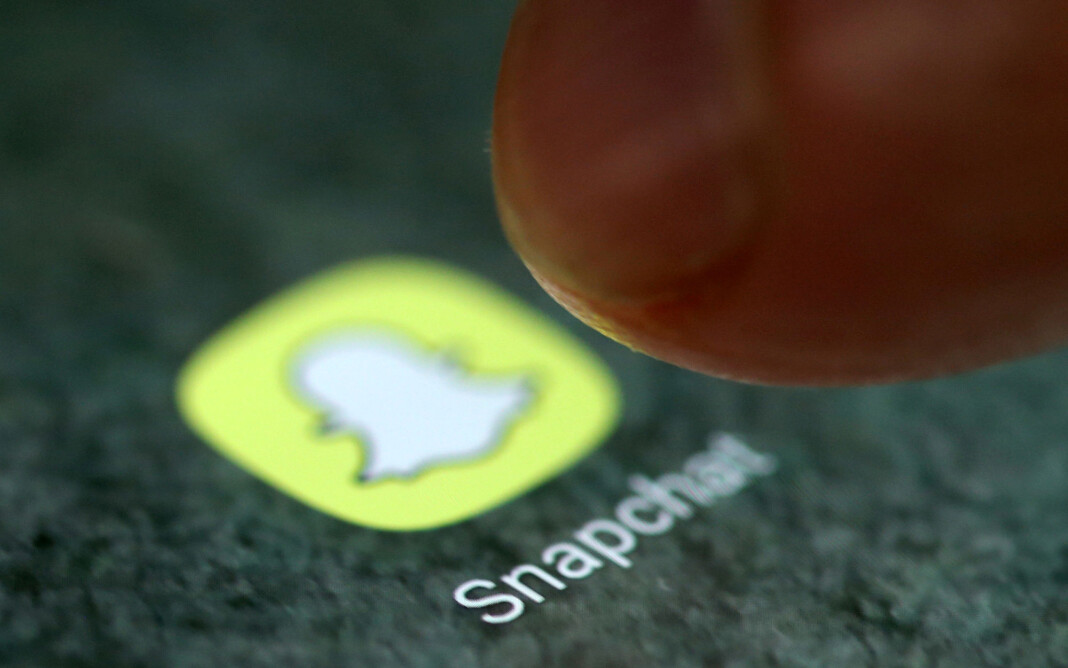 Snapchat stenger president Donald Trump ute fra bildedelingsappen permanent fra 20. januar etter først å ha sperret tilgangen midlertidig. Snapchat stenger president Donald Trump ute fra bildedelingsappen permanent fra 20. januar etter først å ha sperret tilgangen midlertidig.