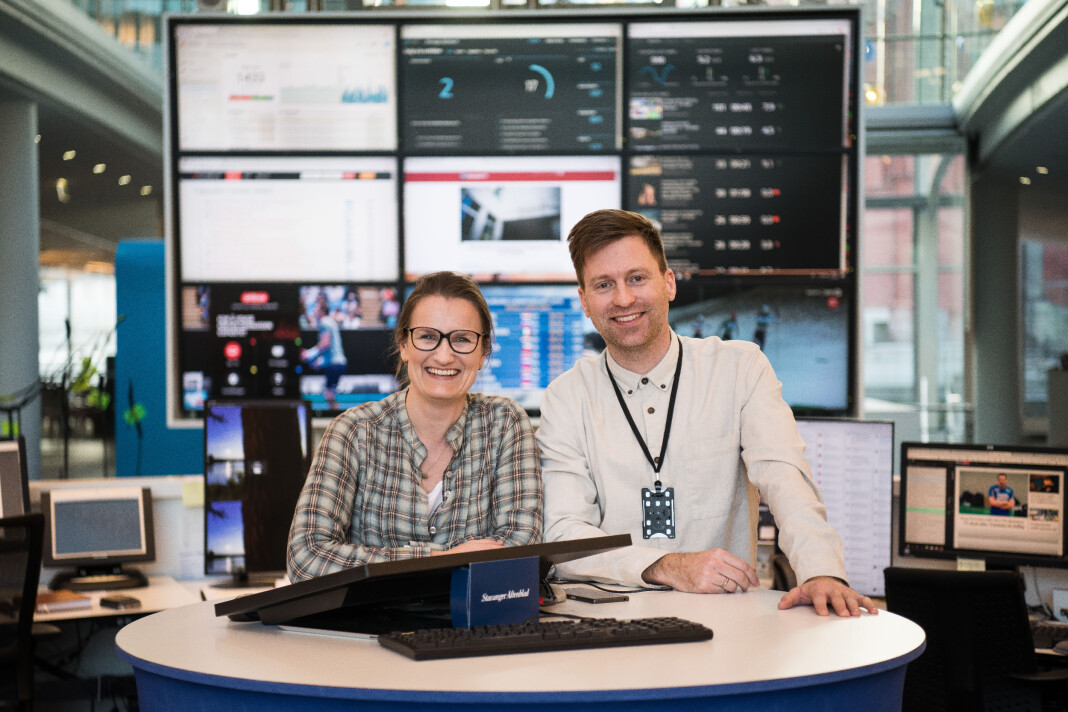 Journalist Inga Sverdrup og Rolf Fryland i Stavanger Aftenblad. Journalist Inga Sverdrup og Rolf Fryland i Stavanger Aftenblad.