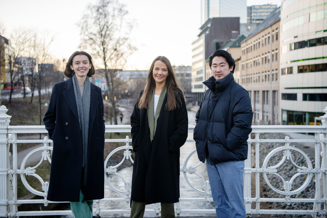 Leila Feratovic (fra venstre), Emilie Solberg og Jonas Solgård har alle fått fast jobb i Dagens Næringsliv. Leila Feratovic (fra venstre), Emilie Solberg og Jonas Solgård har alle fått fast jobb i Dagens Næringsliv.