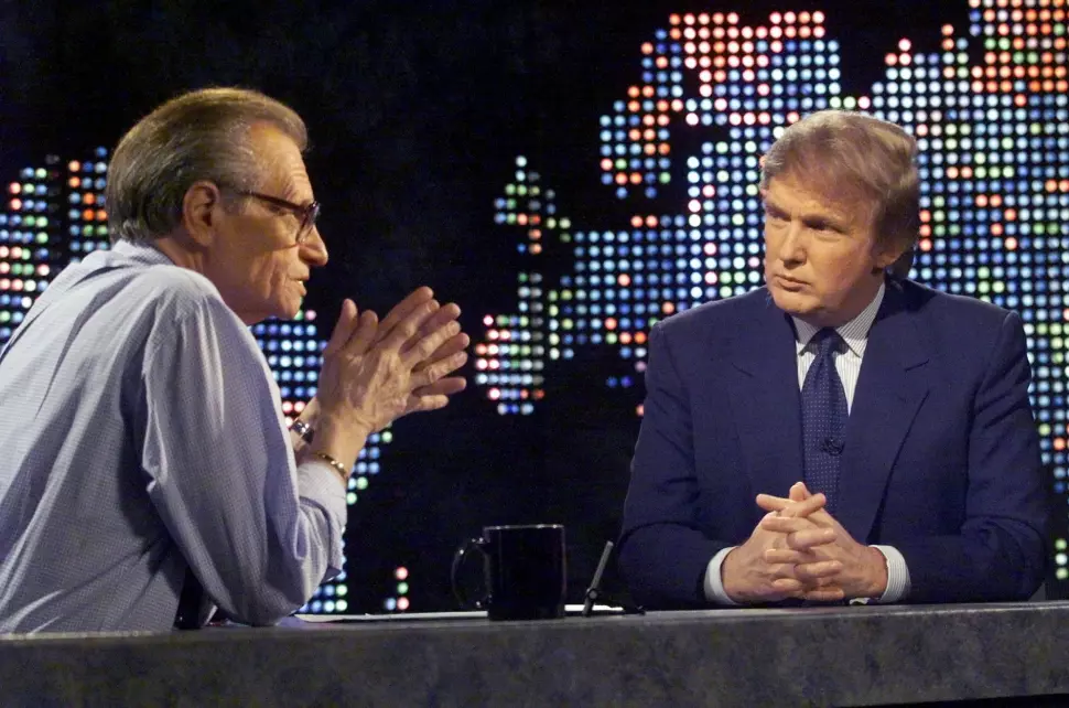 Larry King intervjuer Donald Trump for Larry King Live på CNN i 1999.