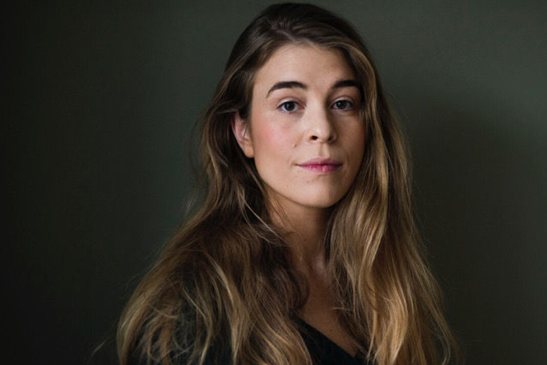 Som frilanser og vikar har Maud Lervik levert til både norske og danske aviser. Som frilanser og vikar har Maud Lervik levert til både norske og danske aviser.