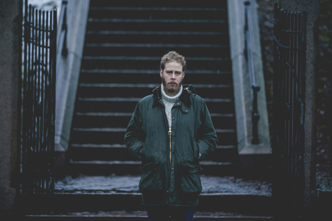 Dokumentarfilmskaper Henrik Evertsson måtte møte i retten i forbindelse med dokumentarserien «Estonia – funnet som endrer alt». Dokumentarfilmskaper Henrik Evertsson måtte møte i retten i forbindelse med dokumentarserien «Estonia – funnet som endrer alt».