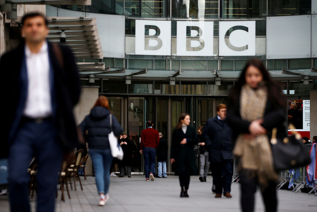 På nettet deler ulike grupper adressene til britiske journalister. De kommer også med direkte trusler. På nettet deler ulike grupper adressene til britiske journalister. De kommer også med direkte trusler.