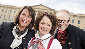 I 2014 ledet Line Andersen NRKs 17. mai-sending sammen med Nadia Hasnaoui og Olav Viksmo Slettan. I 2014 ledet Line Andersen NRKs 17. mai-sending sammen med Nadia Hasnaoui og Olav Viksmo Slettan.