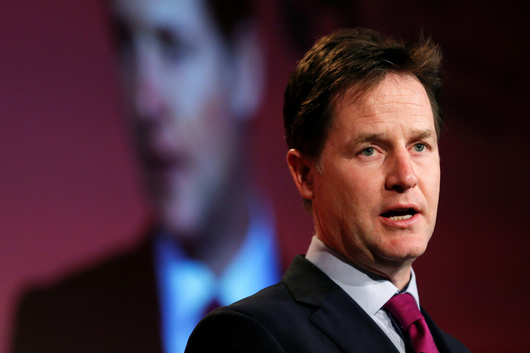 Etter et konflikt med Australia om deling av nyhetsinnhold, lover Facebook å investere tre milliarder dollar i journalistikk over de neste tre årene, opplyser Facebook-topp Nick Clegg. Etter et konflikt med Australia om deling av nyhetsinnhold, lover Facebook å investere tre milliarder dollar i journalistikk over de neste tre årene, opplyser Facebook-topp Nick Clegg.