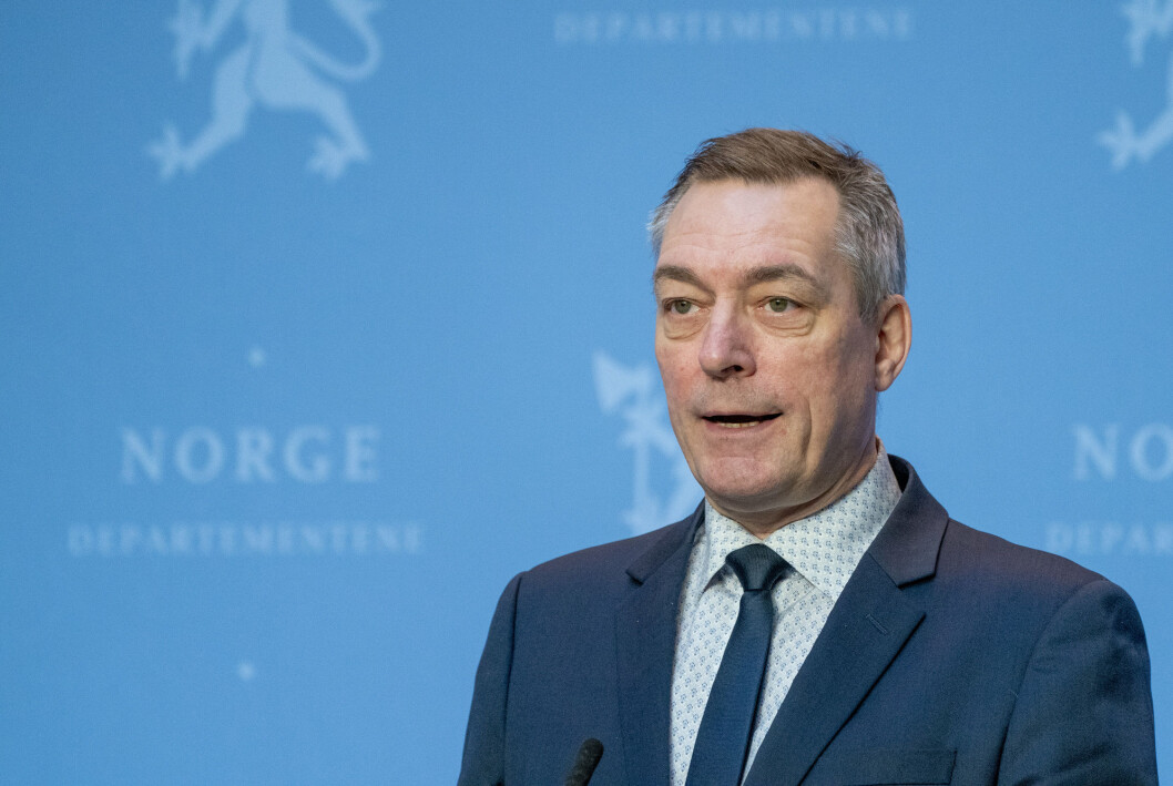 Forsvarsdepartementet konsulterte seg om en medieuttalelse med USA, før forsvarsminister Frank Bakke-Jensen (H) selv fikk se uttalelsen. Helt normal praksis, sier departementet. Forsvarsdepartementet konsulterte seg om en medieuttalelse med USA, før forsvarsminister Frank Bakke-Jensen (H) selv fikk se uttalelsen. Helt normal praksis, sier departementet.