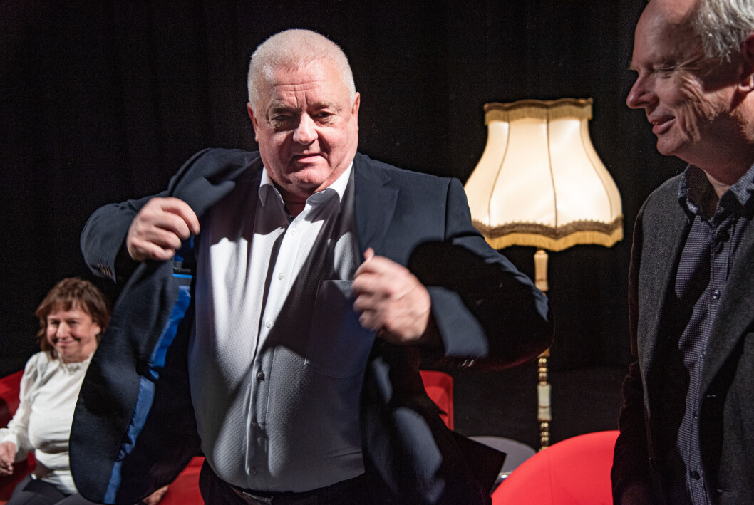 Frode Berg (i midten), her sammen med kona Anita Berg og journalist og forfatter Morten Jentoft under lanseringen av Jentofts bok «I grenseland. Historien om Frode Berg» i Kirkenes i fjor høst. Frode Berg (i midten), her sammen med kona Anita Berg og journalist og forfatter Morten Jentoft under lanseringen av Jentofts bok «I grenseland. Historien om Frode Berg» i Kirkenes i fjor høst.