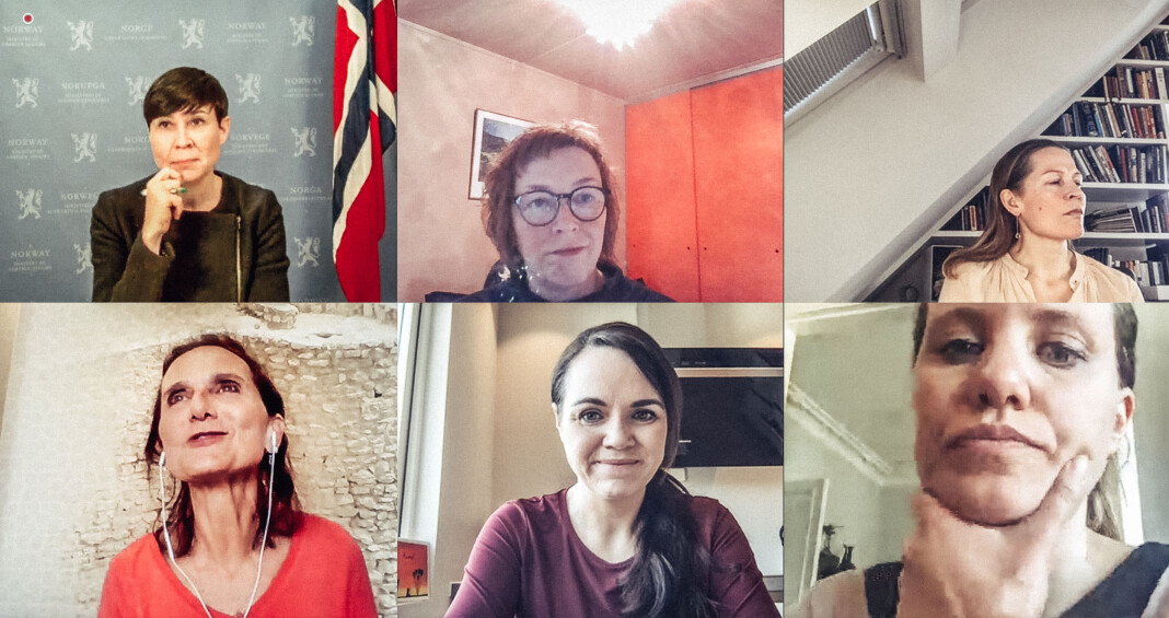 Skjermdump fra møtet mellom utenriksminister Ine Eriksen Søreide, Ingrid Brekke, Åsne Seierstad, Sidsel Wold, Sonja Skeistrand Sunde og Kristin Solberg. Skjermdump fra møtet mellom utenriksminister Ine Eriksen Søreide, Ingrid Brekke, Åsne Seierstad, Sidsel Wold, Sonja Skeistrand Sunde og Kristin Solberg.