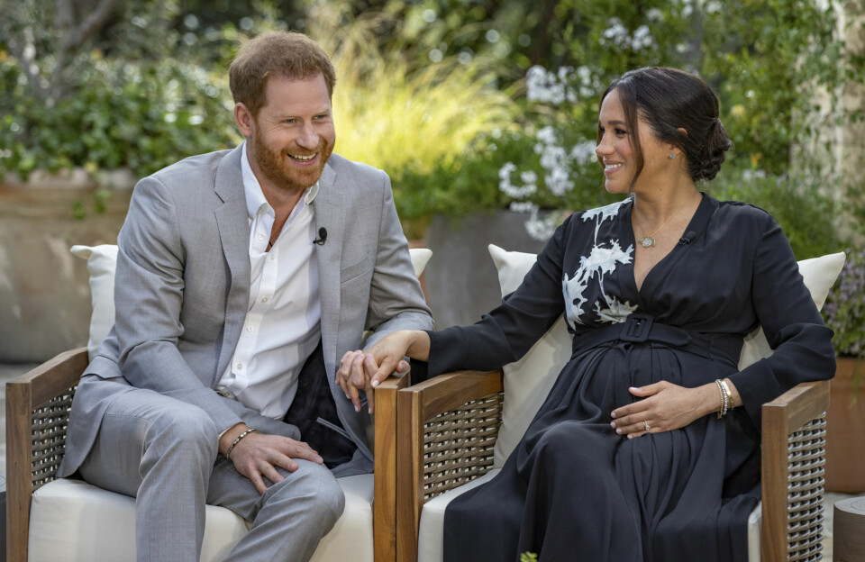Prins Harry og hertuginnen av Sussex, Meghan, snakker om at de venter en jente under mandagens intervju med Oprah Winfrey.