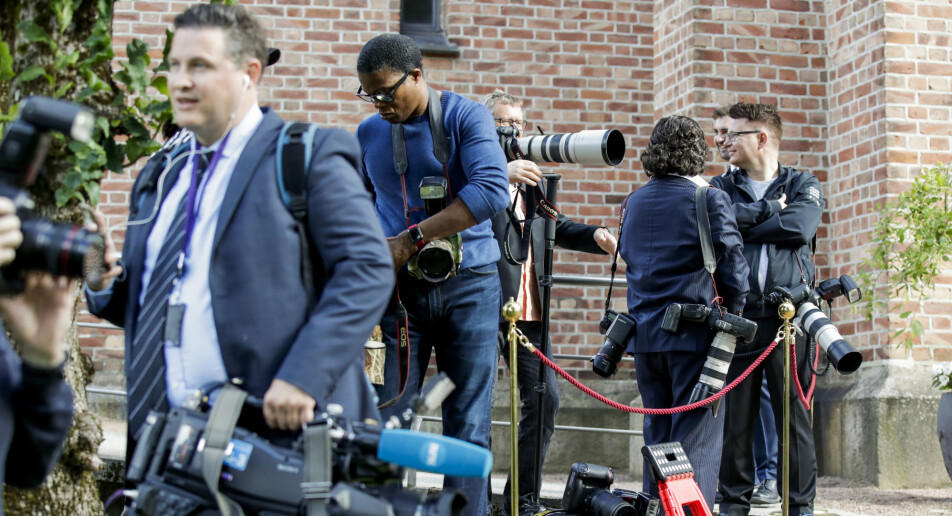 Vi ønsker å gjøre noe med kjønnsbalansen, sa fotosjefene. Og ansatte flere mannlige fotografer