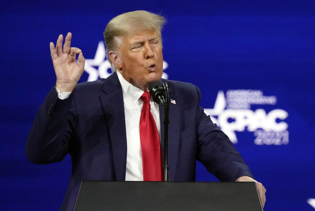 Donald Trump, som er utestengt fra Facebook og Twitter, lanserer snart sin egen plattform, opplyser hans rådgiver Jason Miller. Donald Trump, som er utestengt fra Facebook og Twitter, lanserer snart sin egen plattform, opplyser hans rådgiver Jason Miller.