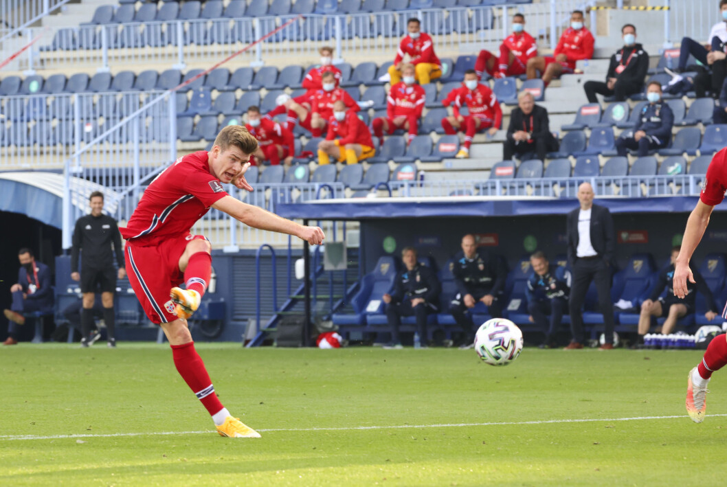 Alexander Sørloth var nærmest for Norge i kampen mot Tyrkia. Foto: Geir Olsen / NTB Alexander Sørloth var nærmest for Norge i kampen mot Tyrkia. Foto: Geir Olsen / NTB