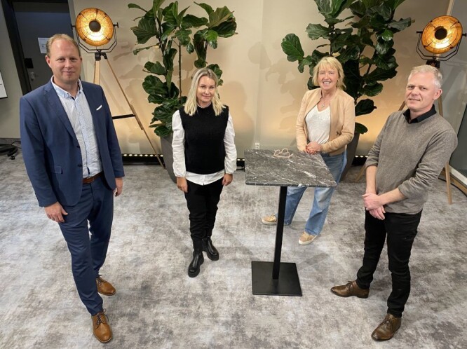 Tomas Bruvik (t.v.), Tone Sidsel Sanden, Grethe Gynnild-Johnsen og Lars Kristiansen utgjør sammen med Per Christian Magnus arbeidsgruppa for samarbeidsprosjektet om Den store folkevandringen. Tomas Bruvik (t.v.), Tone Sidsel Sanden, Grethe Gynnild-Johnsen og Lars Kristiansen utgjør sammen med Per Christian Magnus arbeidsgruppa for samarbeidsprosjektet om Den store folkevandringen.
