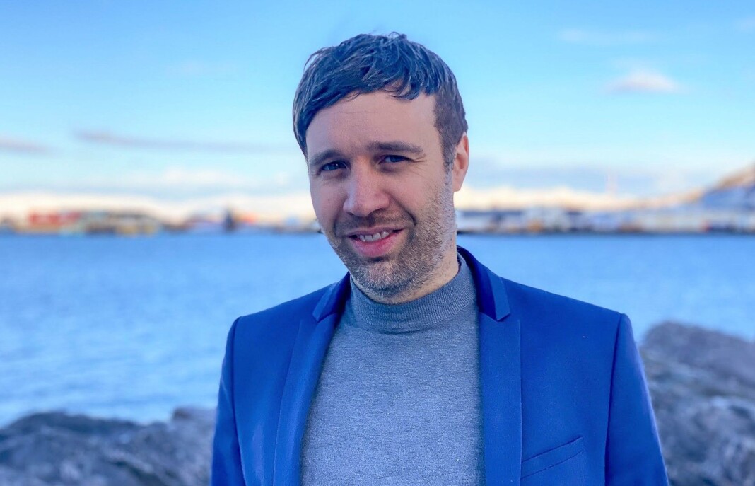 Arne Reginiussen trekker seg fra styrelederverv. Arne Reginiussen trekker seg fra styrelederverv.