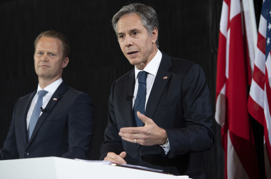 USAs utenriksminister Antony Blinken sammen med sin danske kollega Jeppe Kofod under en pressekonferanse i København mandag. USAs utenriksminister Antony Blinken sammen med sin danske kollega Jeppe Kofod under en pressekonferanse i København mandag.